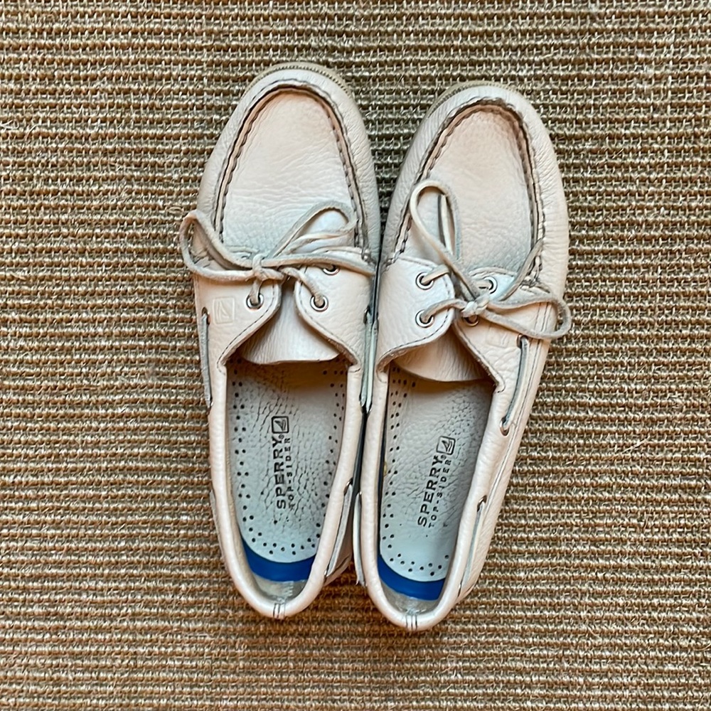 White leather topsides slip-ons, Sperry
